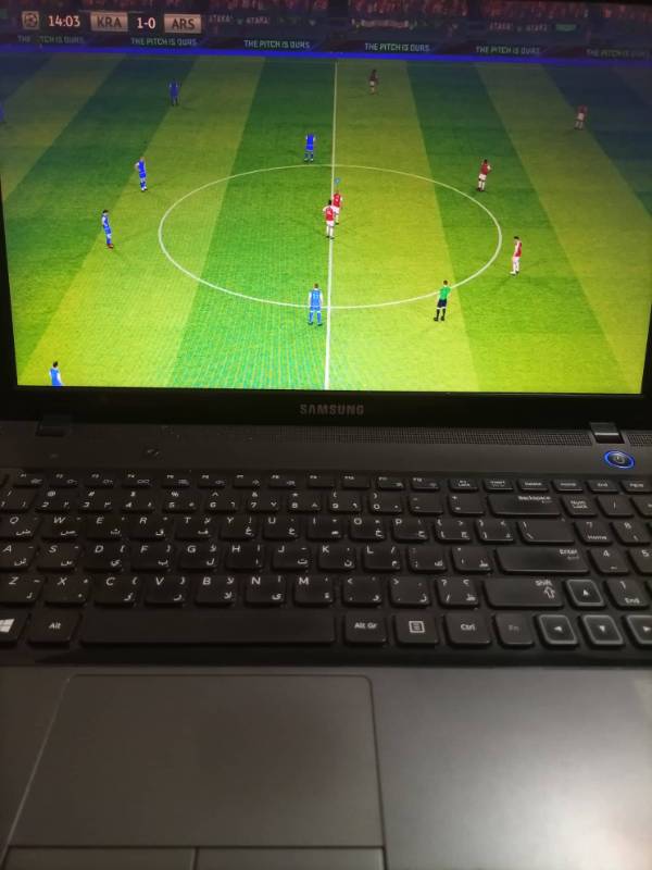 لابتوب سامسونج CORE I3 بكارتين شاشة و رامات 8 جيجا